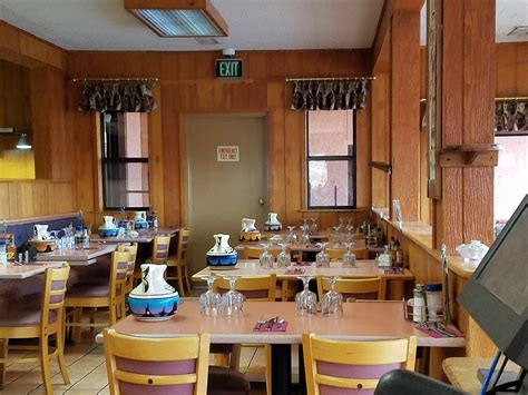 GOULDING'S STAGECOACH DINING ROOM, Monument Valley - Restaurant Reviews ...