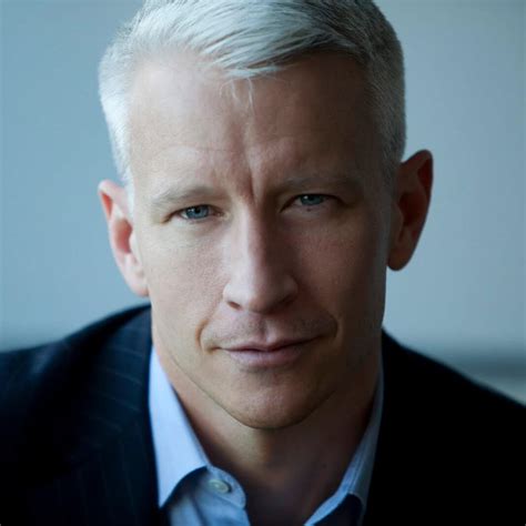 Anderson Cooper Biography • American Journalist