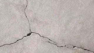 12 cause of cracks on concrete floor slab by Civilshape
