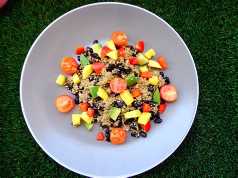 Delicioso e Fit: Receita de Salada de Quinoa e Abacate