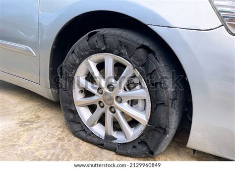 Tire Explodes 的图像结果