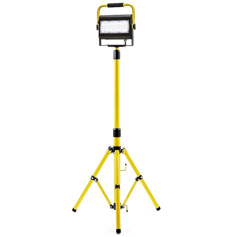 Southwire 1440-Lumen LED Plug-in Stand Work Light in the Work Lights ...