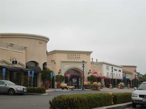 Shopping at the Carlsbad Premium Outlets Mall in Carlsbad | At Home In ...