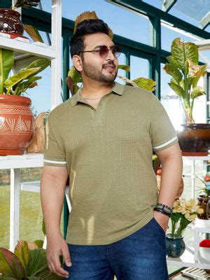 Buy Instafab Plus Men Olive Green Textured Polo T-Shirt (3XL) Online