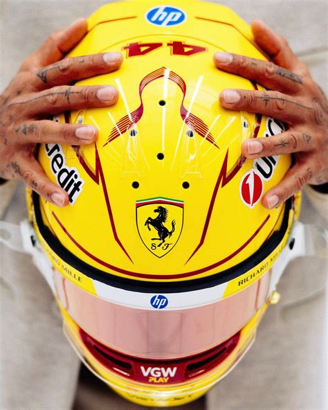 Lewis Hamilton Helmet Lewis Hamilton Unveils His New F1 Helmet After