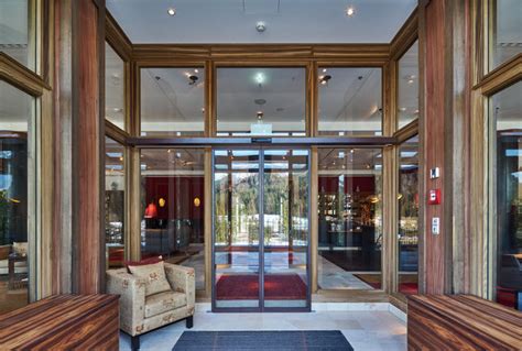 GEZE door systems for the Hotel Schloss Elmau Retreat | GEZE
