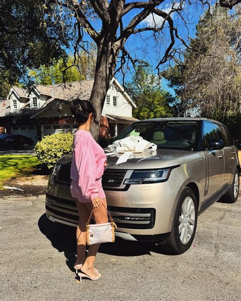 Shyla walker | A week in February 💘 | Instagram