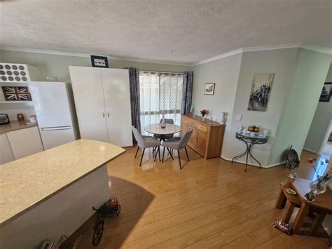 Paradise Lake Resort