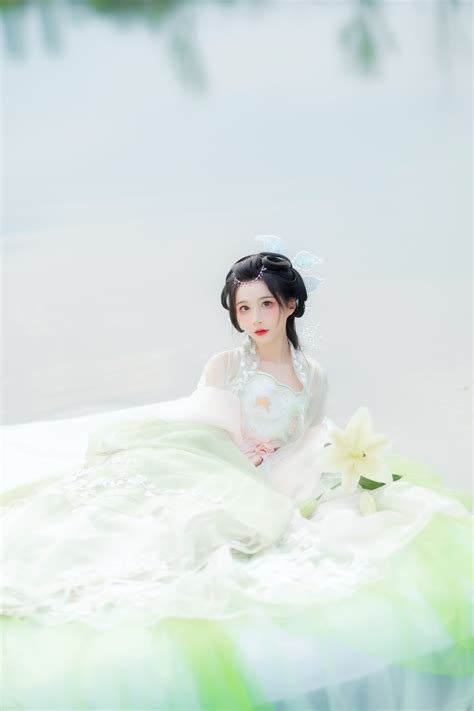 [YWW.ME] 2025.05.18 Little Su Su born from the green plum blossom - V2PH