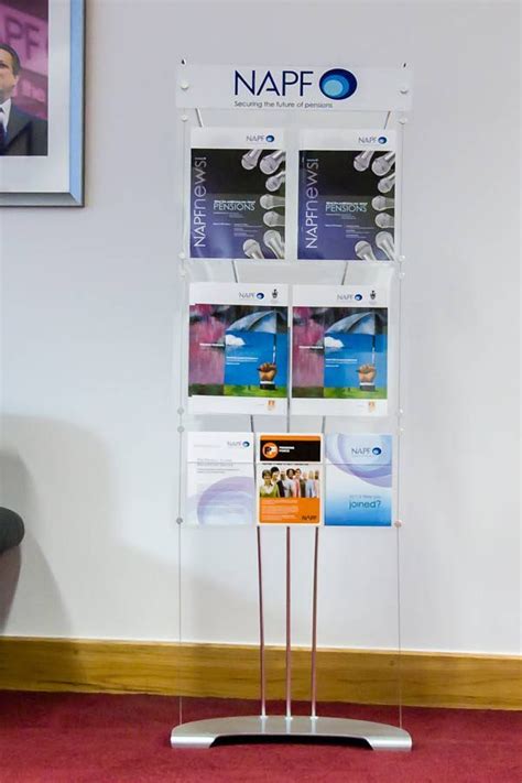brochure display ideas