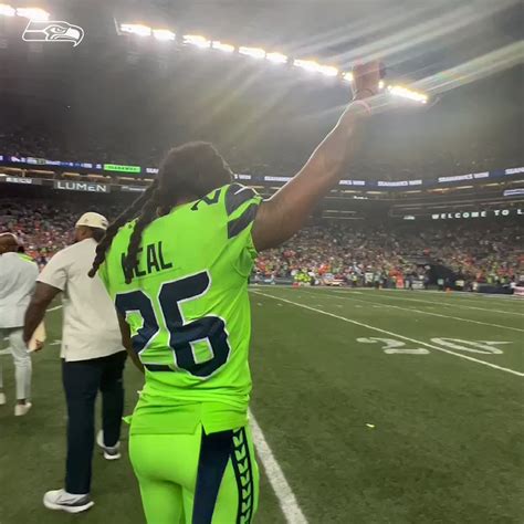 Seattle Seahawks on Twitter: "Exploding into victory formation. 🎆 https ...