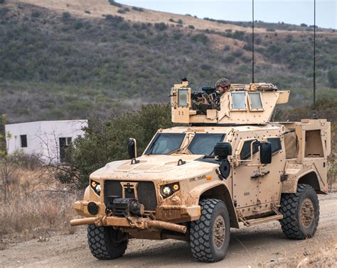 Usmc Light Armored Vehicle