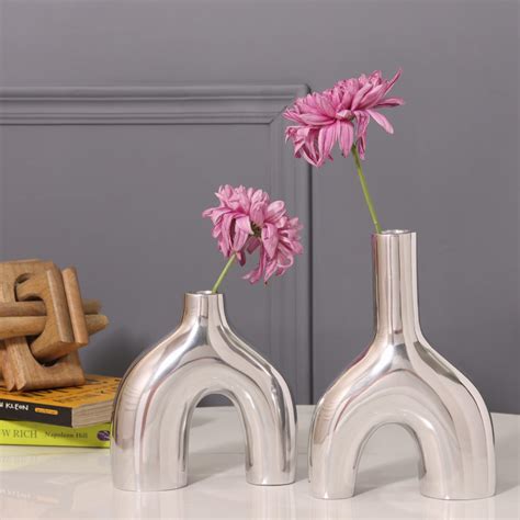 Aluminium Prestige Artistic Planter Elegant and Stylish Planter for In ...