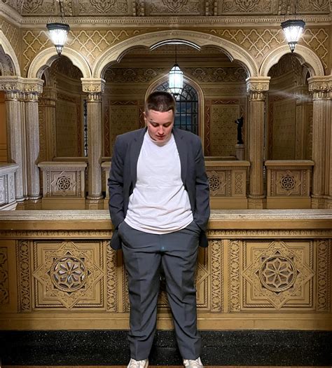 Karina Perez | 🍸🏰 | Instagram