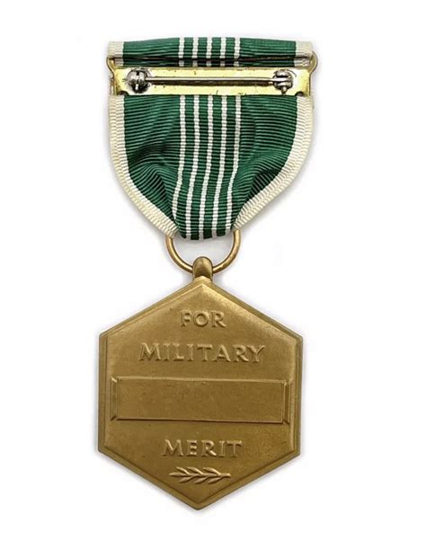 Question Is this a WW2 example of a USA Army Commendation medal?