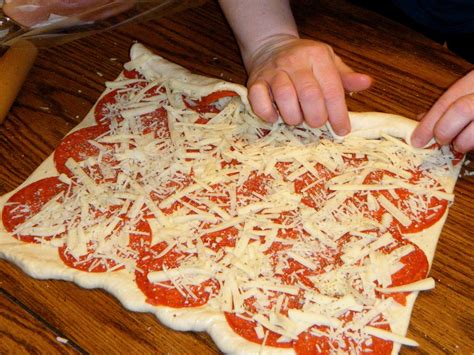 Pepperoni Rolls With Pillsbury Pizza Dough at Kristina Hertz blog