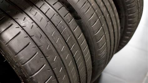Can You Replace A Single Tire? Expert Advice on Tire Replacement Strategies - Tire Crunch