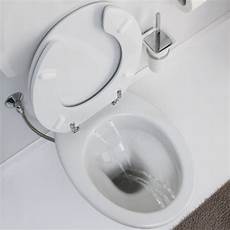 bagno bidet incorporato water bidet con erogatore tre fori anteriori e due posteriori bagno bidet incorporato water bidet con erogatore tre fori anteriori e due posteriori