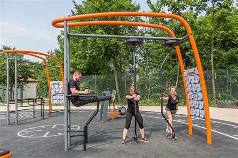 Outdoor workouts, Outdoor gym, Outdoor