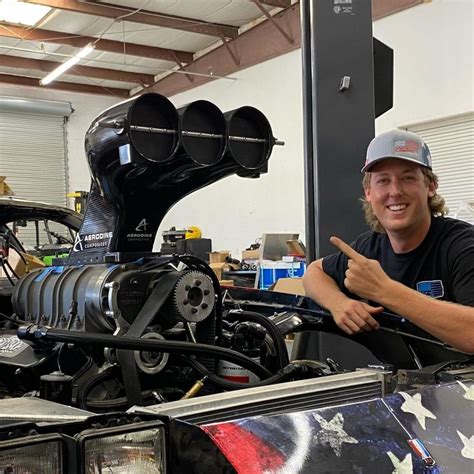 Cleetus McFarland Net Worth 2022, Real Name, Fiancé - ARTSLOPE