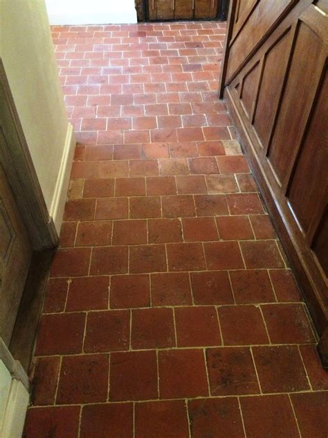 Refurbishing Old Hallway Quarry Tiles in Hertfordshire - Quarry Tiled ...