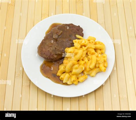 Pasta with gravy hi-res stock photography and images - Alamy