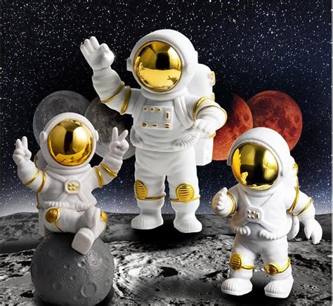 VRB DecTM 3Pcs Astronaut Figurine Spaceman Statue Ornament Toys Statue ...
