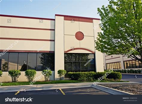 Commercial Retail Building Images 的图像结果