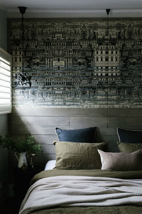 Old and New 的图像结果