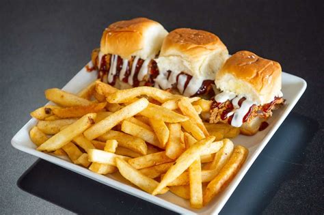 Which fast food chains are closed on Christmas? (2022)