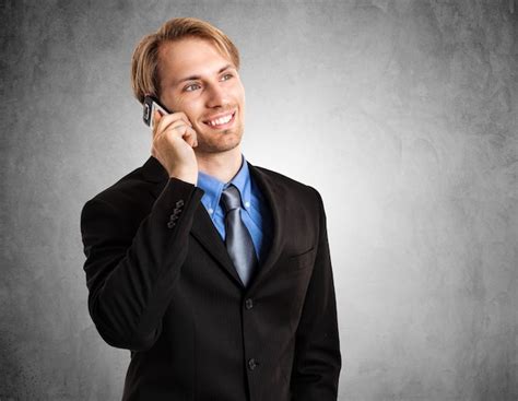 Businessman On Cell Phone 的图像结果