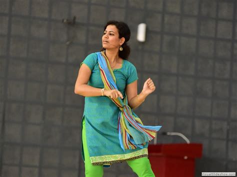 Visual Slideshow generated by VisualSlideshow.com