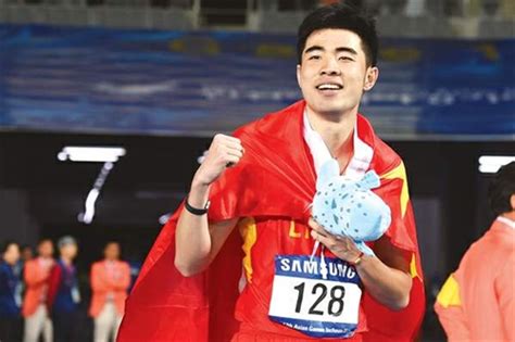 [亚运会] 谢文俊 获得男子110米跨栏 金牌_腾讯视频