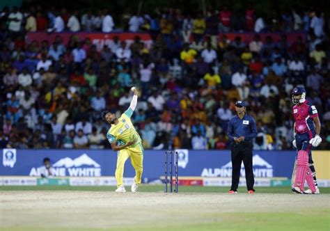 TNPL 2018: T Natarajan holds nerve in incredible one-over eliminator
