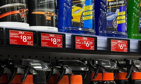 Electronics Store Shelf 的图像结果