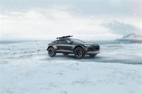 Audi Activesphere concept is part pickup, part sexy GT