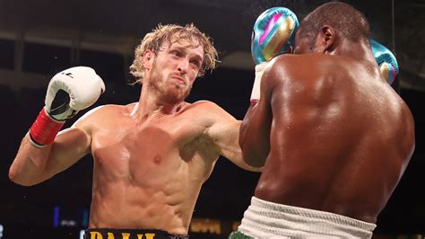 Tom Brady roasts Logan Paul, calls wrestler's athletic abilities 'cute'