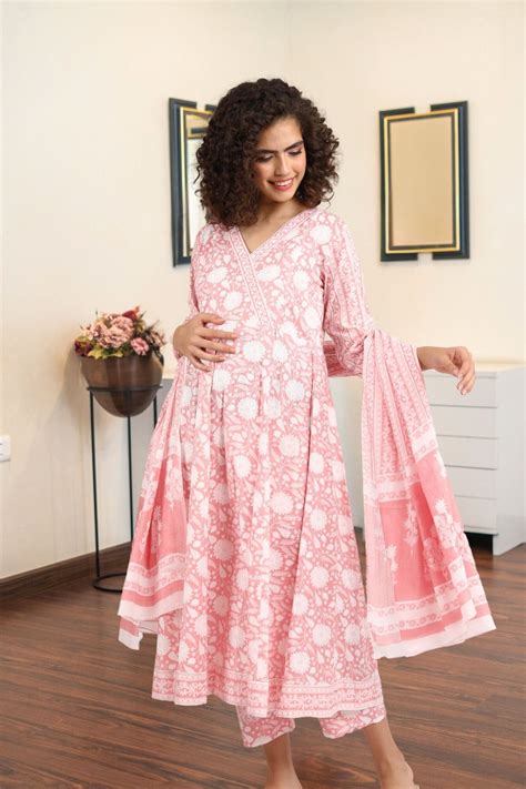Buy Nursing Kurtas, Feeding Clothes Online India – MOMZJOY.COM