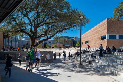 Pieper Ranch Middle School | Pfluger Architects