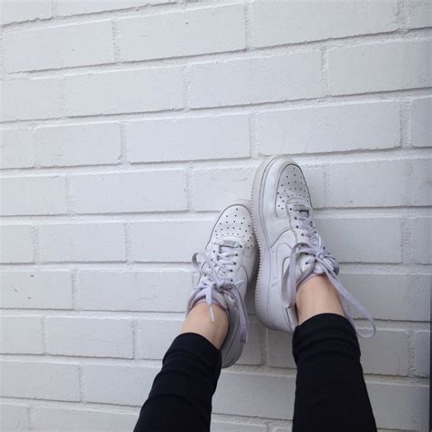 aesthetic, girl, grunge and nike - image #3583361 on Favim.com