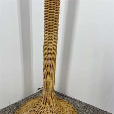 Mid-Century Modern Wicker Floor Lamp with Wicker Shade at 1stDibs ...