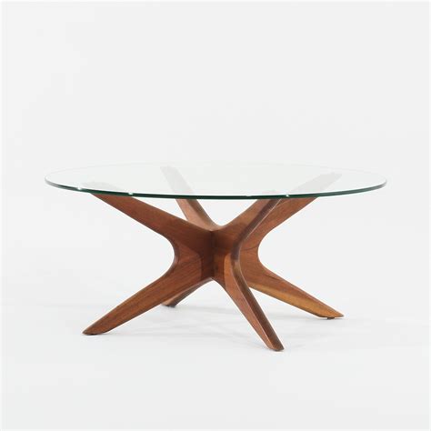 Mid-Century Modern Tables & Consoles