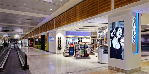 Electronics Store Display 的图像结果