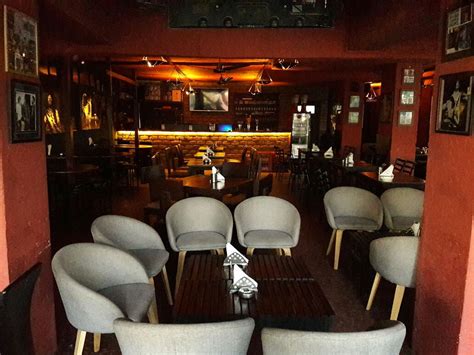Best Pubs and Bars in Indiranagar Bangalore | FF21