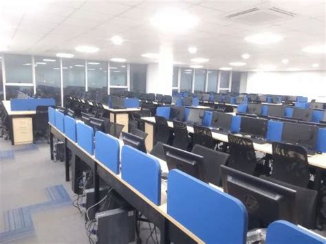 Wooden Workstation - Modular Office Workstation Manufacturer from Thane