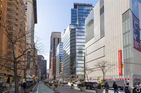 3 Columbus Cir, New York, NY 10019 - Emerge212 Workspaces | LoopNet