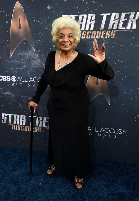 Star Trek's Nichelle Nichols Dead at 89: Celebs React