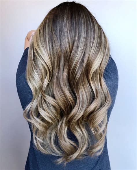 23 Dark Brown Hair with Blonde Highlights Ideas for Luscious Brunettes