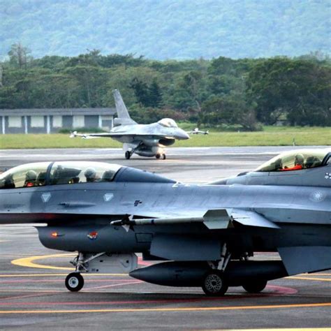Taiwan to build 66 jet trainer aircraft to help bolster defences ...