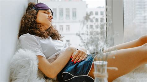 What Is A Decidual Cast? What To Know If You Get A Mega Period - Betches